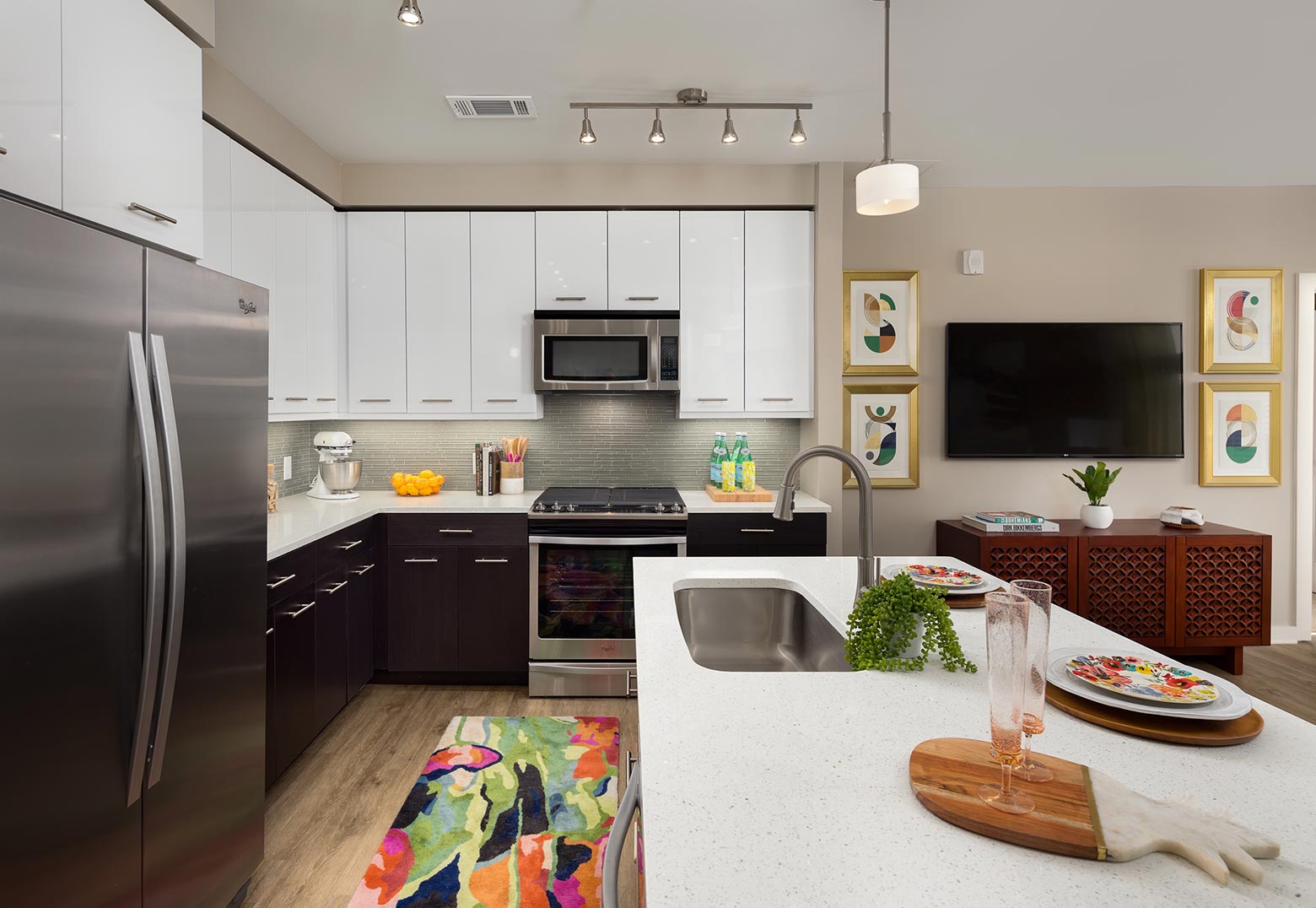 Modern Kitchen | Nine15 Midtown